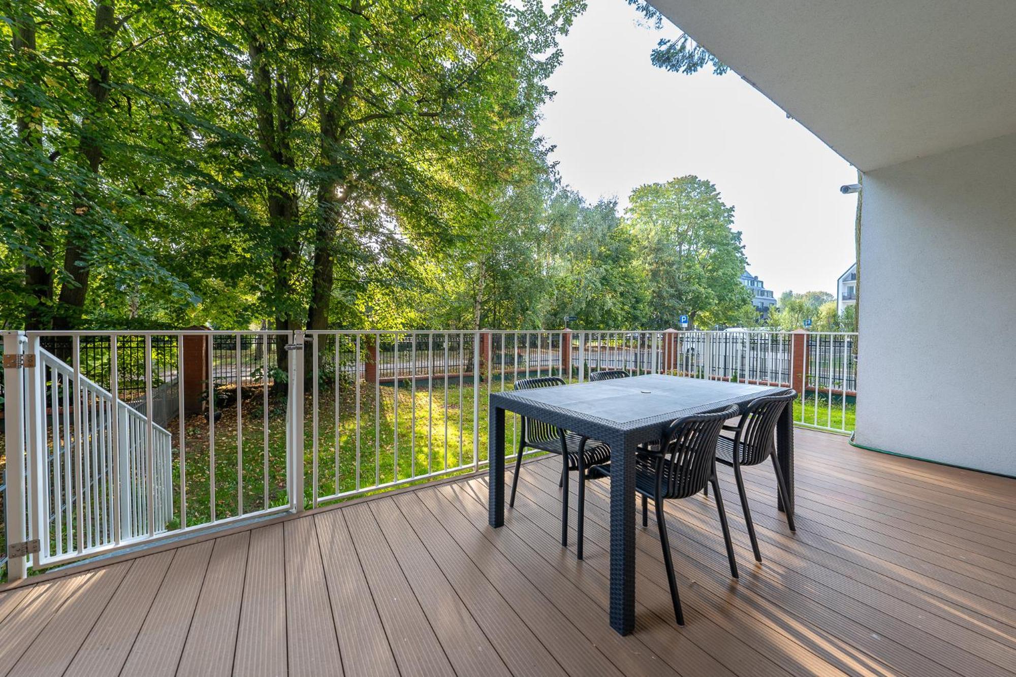 Apartamentyprzymorzu 010 Z Basenem Tarasem I Ogrodkiem Apartament Kołobrzeg